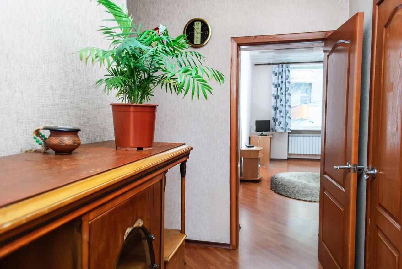 Apartments On Skovoroda Street Харков Екстериор снимка